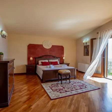 Villa Mira - Panoramic Views & Private Pool *