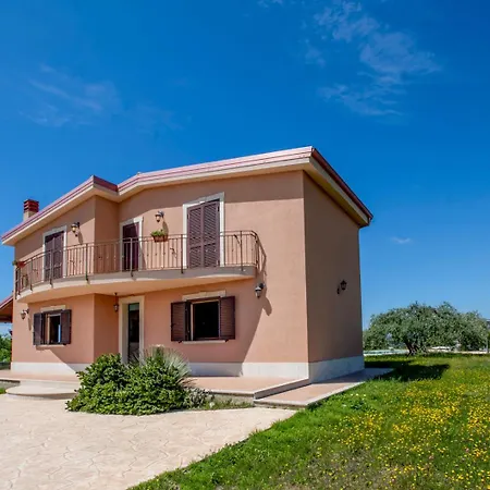 Villa Villa Mira - Panoramic Views & Private Pool Noto