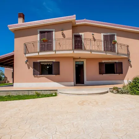 Villa Mira - Panoramic Views & Private Pool Villa *